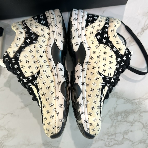 CHANEL logo mania suede sneakers size 38 - Picture 13 of 16